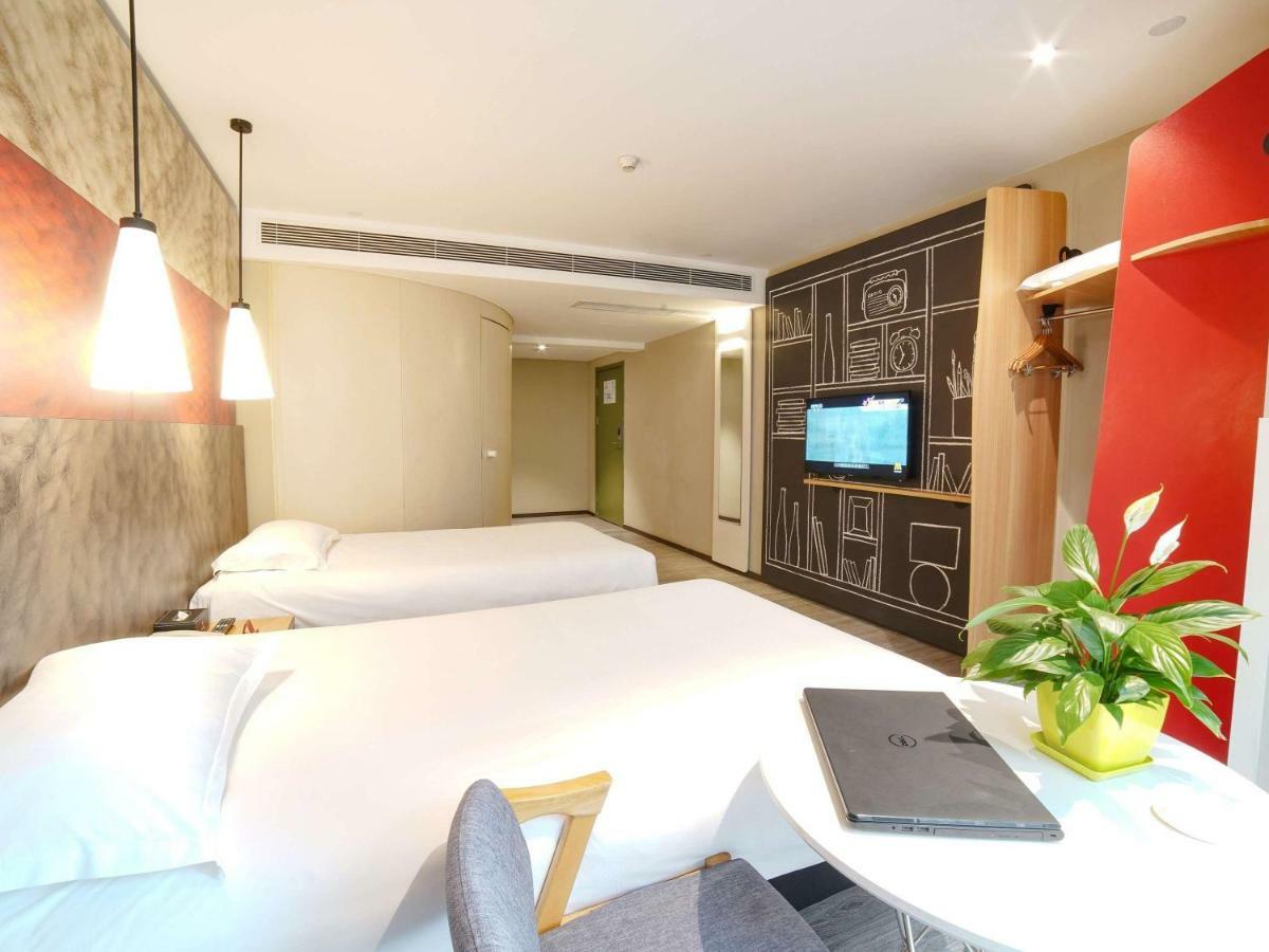 Ibis Chengdu West Jingcui Road Hotel Exterior foto